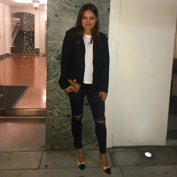 Meet your Posher, Alexandra - Picture 1 of 1